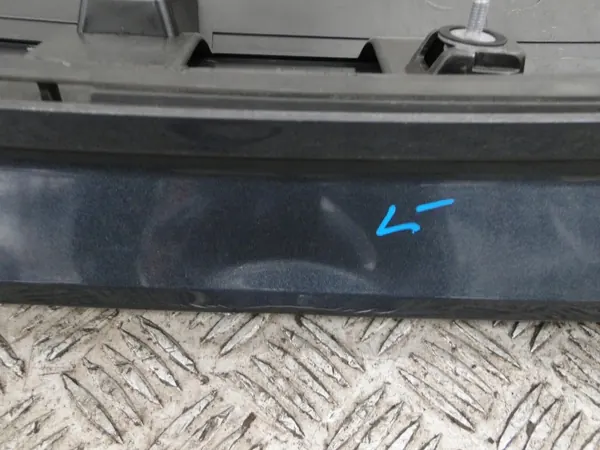 SEAT OEM 5FE853640 Moldura de Portón para LEON IV CUPRA image 4