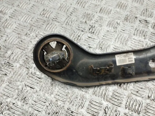 Hyundai Tucson TL 2016 Braccio superiore posteriore destro OEM image 6