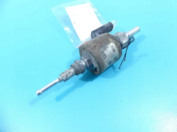 Pompe à carburant OEM 8K0963303 VW Touareg II 10-18 image 2