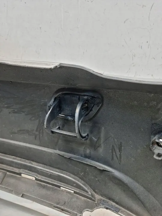 BMW 7 F01 F02 Paraurti anteriore 08-12 image 7