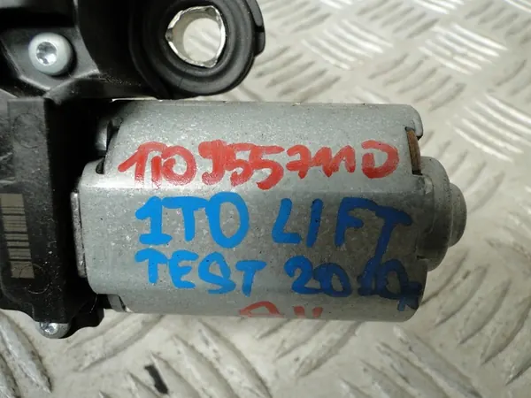 Takapyyhkijän mekanismi VW Touran 1T 1T0955711D image 5