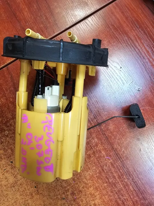 PEUGEOT 307 01-05 2.0 HDI Polttoainepumppu 1490373080 image 2