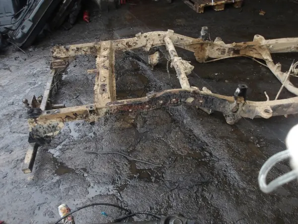 Rahmen Fahrgestell Mitsubishi L200 2006 OEM Gebraucht image 6