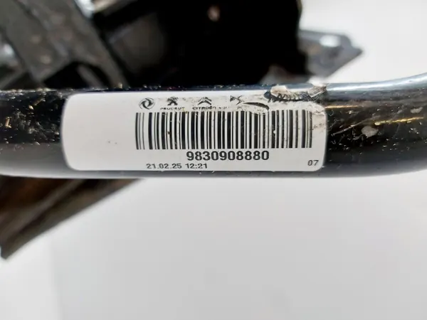 OEM 9841434180 Traverse Avant pour Peugeot 2008 II image 8