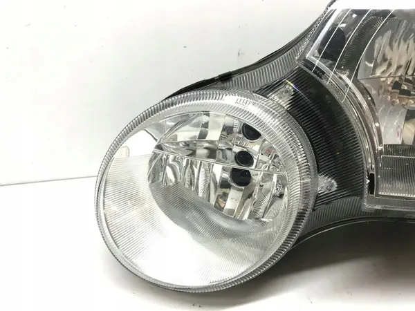 Farol dianteiro esquerdo Skoda Yeti OE 5L1941015A image 2