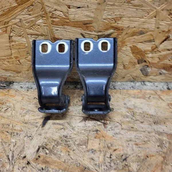 FORD FOCUS MK2 04-11 Dobradiças Traseiras OEM image 1