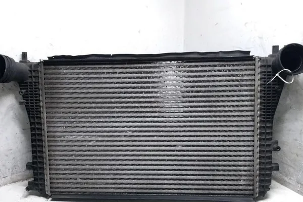 Radiatore intercooler AUDI A3 SPORTBACK 2.0L diesel image 4