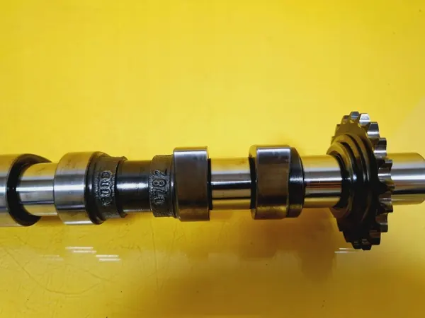 Arbre à cames échappement OEM DRC97386 Audi A6 C5 2.8 V6 image 3