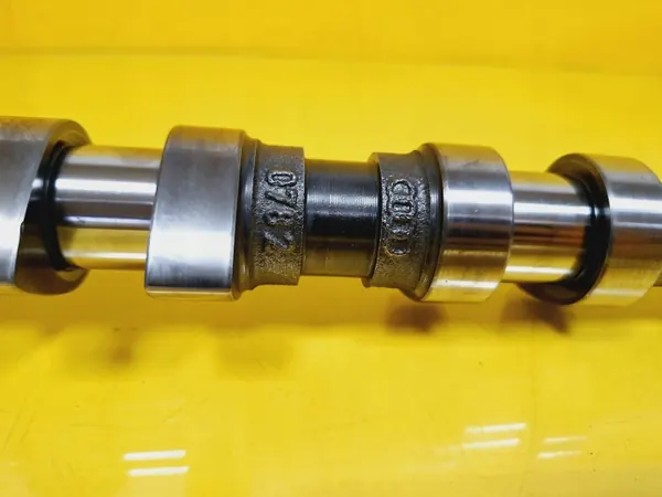 Arbre à cames échappement OEM DRC97386 Audi A6 C5 2.8 V6 image 7