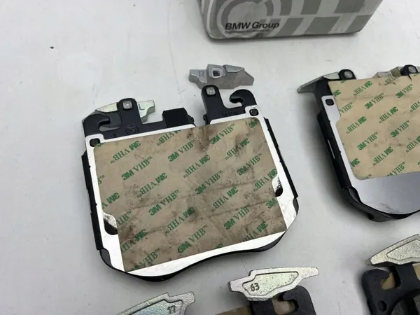 OEM 6889585 frambromsbeläggssats för BMW G14 G16 G30 G32 image 5