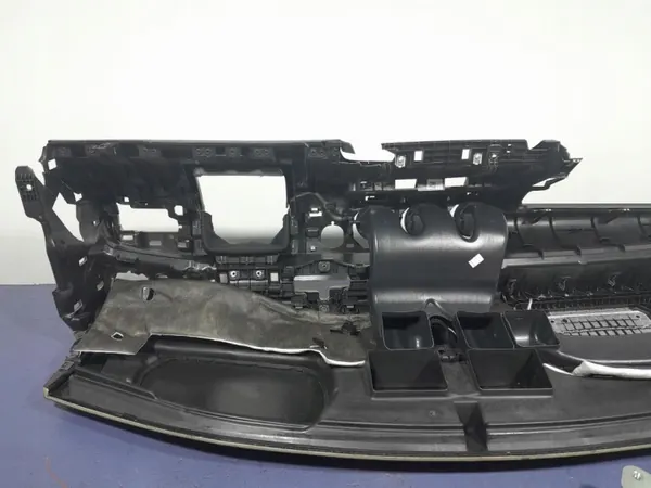 Console Tableau de Bord Mercedes Classe A W177 OEM Lochow-328635- image 9