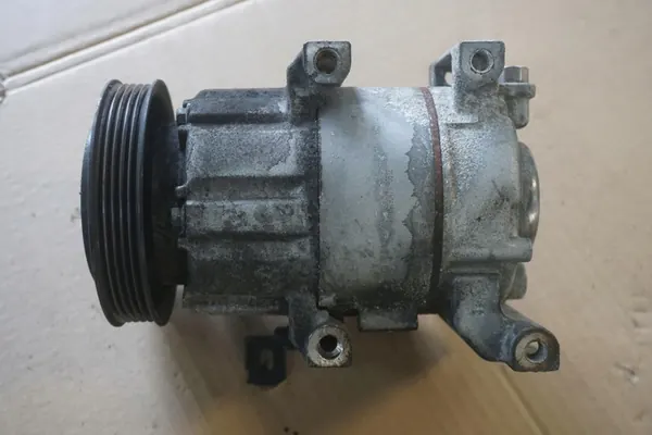 KIA CEED II JD LIFT Compresseur AC 1.6 CRDI OEM 2345467630 image 2