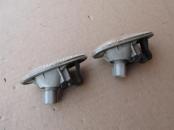 Blinker Mitsubishi PAJERO III 2003 Set OEM image 3