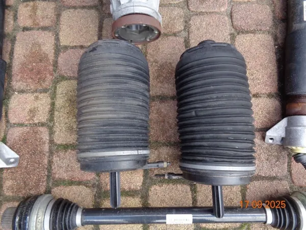 Coussin d'air suspension arrière Porsche Macan OEM 42W2018 image 3