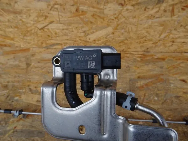 Pakokaasupaineanturi GOLF VII R 2.0 TFSI 4MOTION OEM 057906051B image 2