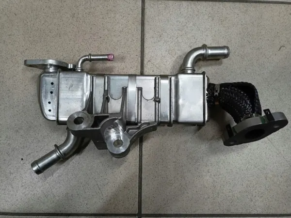 Refroidisseur EGR OEM 05281420AI pour Jeep Wrangler JL 3.6 V6 image 3
