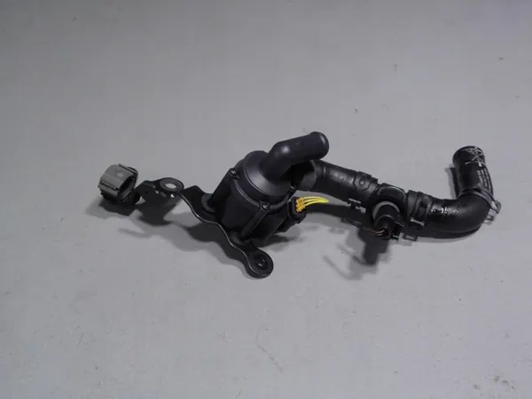 Vattenpump VW T5 LIFT 2.0 TDI BITURBO 7E0965561F image 2