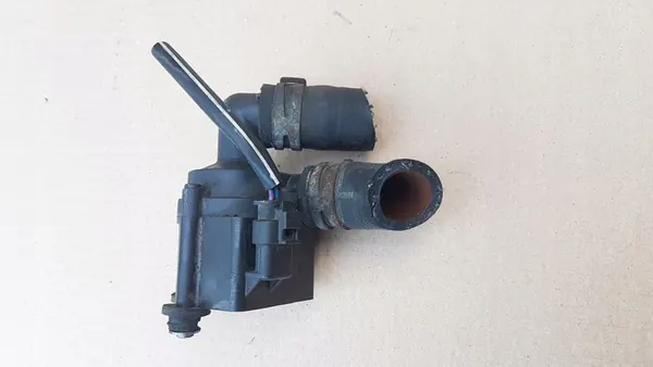 Vattenpump VW T5 LIFT 2.0 TDI BITURBO 7E0965561F image 5