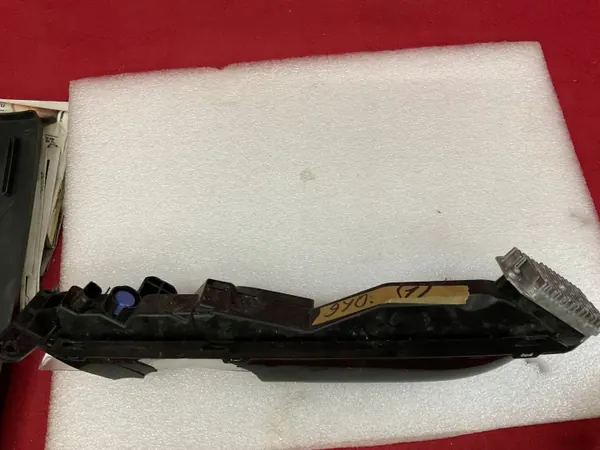 Module LED clignotant Porsche Cayenne OEM 9Y0953082A image 8