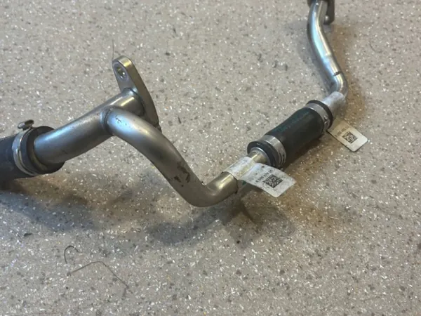 Tubo de Drenagem Óleo Turbo OEM 8586480 BMW B47 Diesel image 8