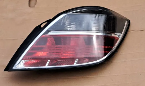 Astra H III 3 5D Höger Bakljus (X44) image 3