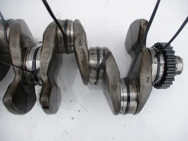 Virabrequim OEM V200 para Audi 2.0 TDI - Estado usado image 3