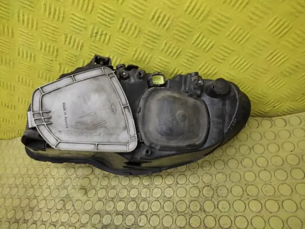 Chrysler Voyager IV oikea etuvalo OEM 04857830AC image 4