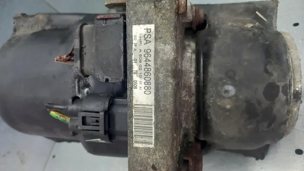 Servostyrningspump Peugeot 307 1.6B 9644860880 image 7