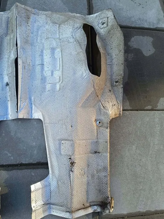 Protetor Térmico Audi A4 B8 8K0803979E image 3