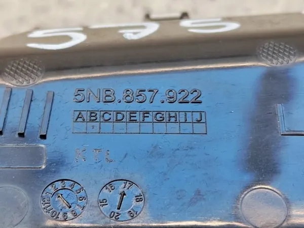 Compartimento salpicadero OEM 5NB85792227 VW Tiguan II image 3
