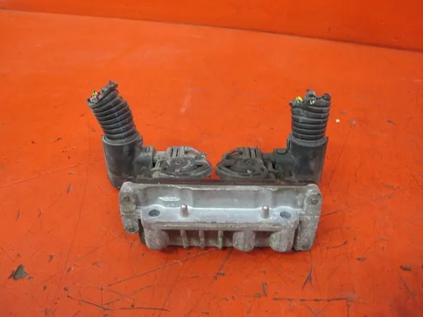 Unité de contrôle moteur Fiat Punto 1.2 OE 55195641 image 4