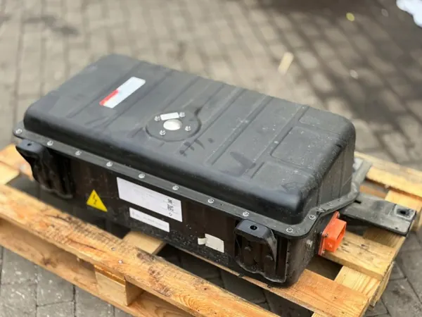 Dacia Spring Akku OEM 295103491R - Käytetty image 4