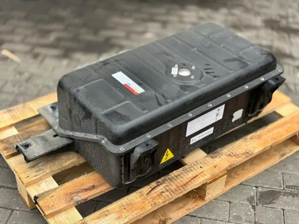 Dacia Spring Akku OEM 295103491R - Käytetty image 5