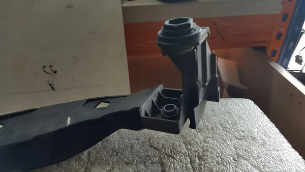 VW POLO VI Vasemman Puskimen Lampputuki 2G0805071B image 5