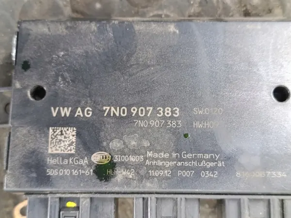Dragkrok VW Passat B7 3AA803880G 7N0907383 Kombi image 5