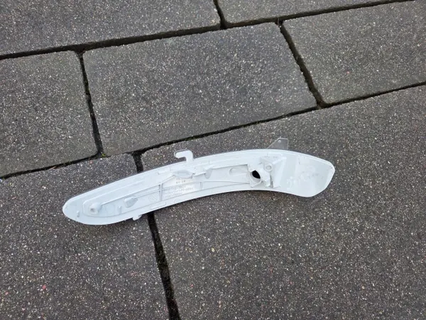 OEM 23962832 Rechtsblinker für Peugeot 208 I image 5