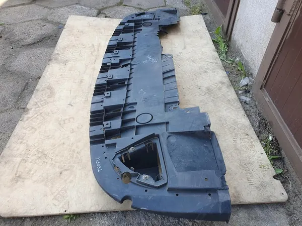 Nedre stötfångardeksel Renault Trafic III image 5