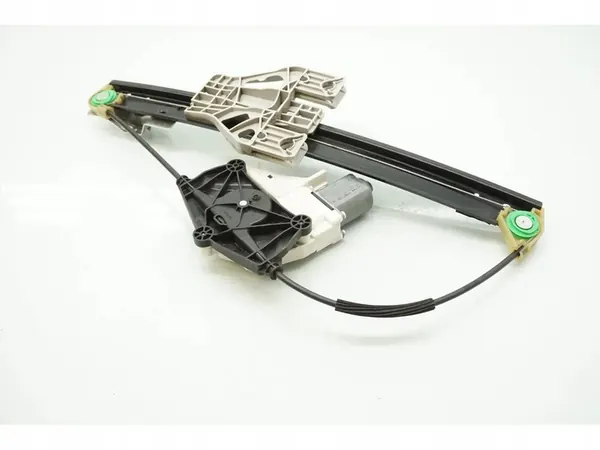 Audi A4 Sähkökäyttöinen Ikkunannostin Takana Oikea 2010 image 2