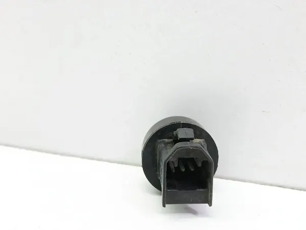 Toyota Avensis Zonsensor OEM 077450 - Gebruikt image 3