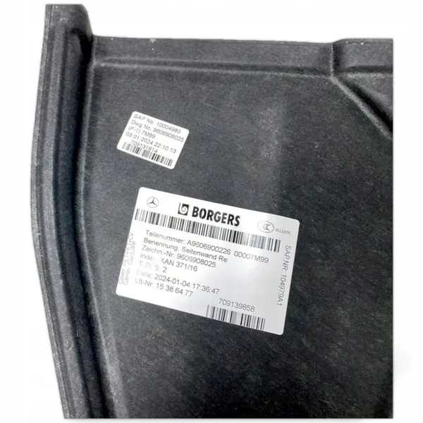 OEM A9606900226 Mercedes-Benz Oikea ohjaamon seinäpaneeli image 2