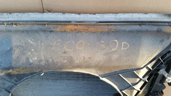 Iveco OE 504045489 Radiador de agua image 6