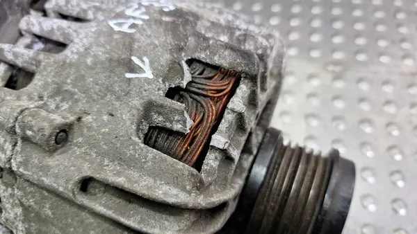 Vaihtovirtageneraattori Ford 150A AV6N 10300 GD image 6