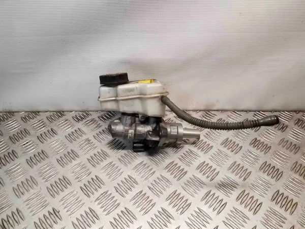 Cylindre de frein d'occasion OEM 6R2611301 Audi A1 image 4