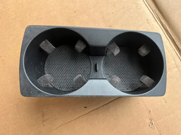 Muggfäste OEM 8686022 för Volvo S40 II V50 2004-2012 image 2