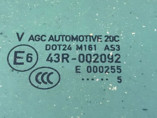 Porsche Cayenne bakre karossglas höger sida OEM 7P5845298HB image 3