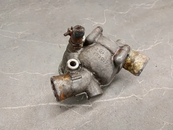 Thermostaathuis OEM 1802030173 voor Mercedes image 2