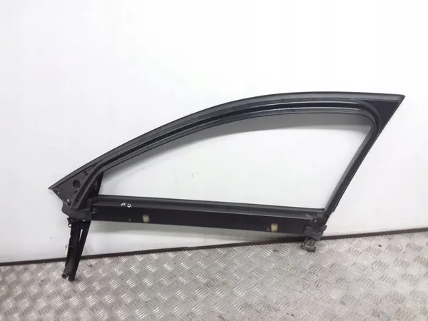 Audi A3 8P etuoven ikkunankehykset OEM 8P4837630 image 2