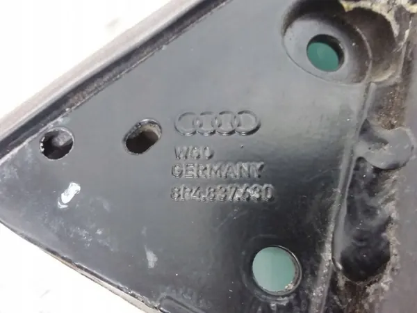 Audi A3 8P etuoven ikkunankehykset OEM 8P4837630 image 3