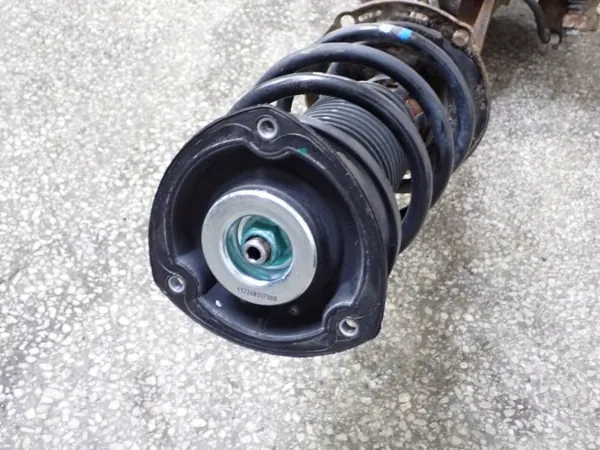 Mancal esquerdo OEM 5Q0413023FK VW Golf VII image 3