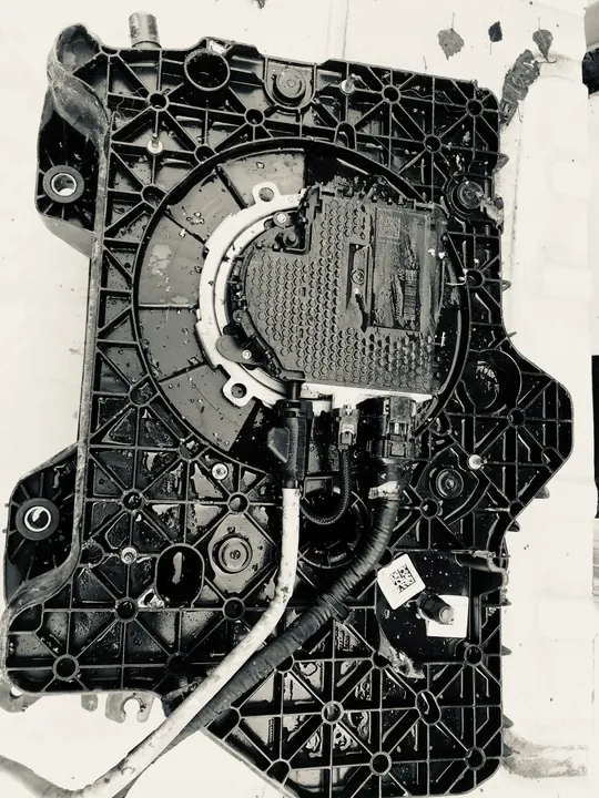 Réservoir AdBlue Renault Trafic III 3 Vivaro Talento image 1